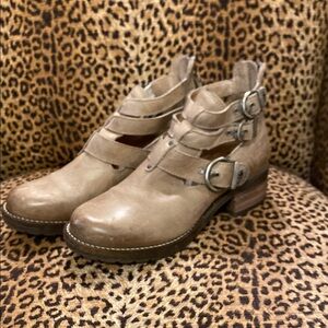 Stylish Tan Ankle Boots with Buckle Detail